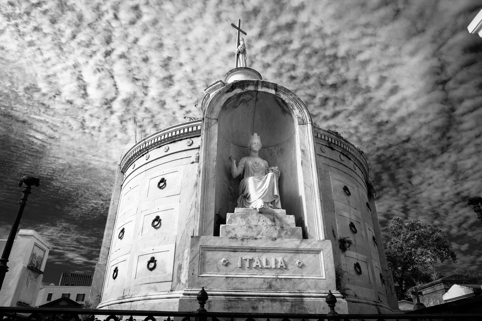 Italian monument